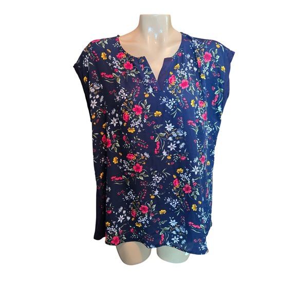 Papermoon Tops - Papermoon Womens Blouse Navy Blue XL Floral Mixed Media Split V-Neck Cap Sleeve